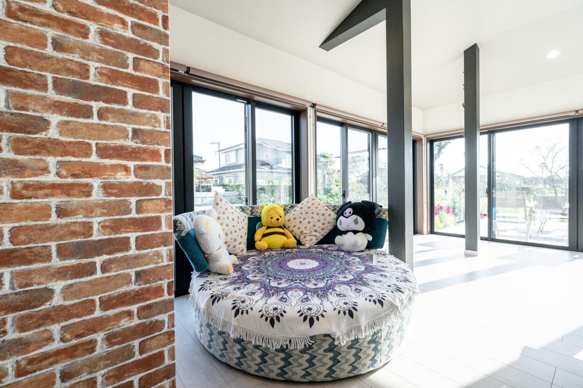 House Asa: Beachside Sauna Retreat With Bbq & Karaoke